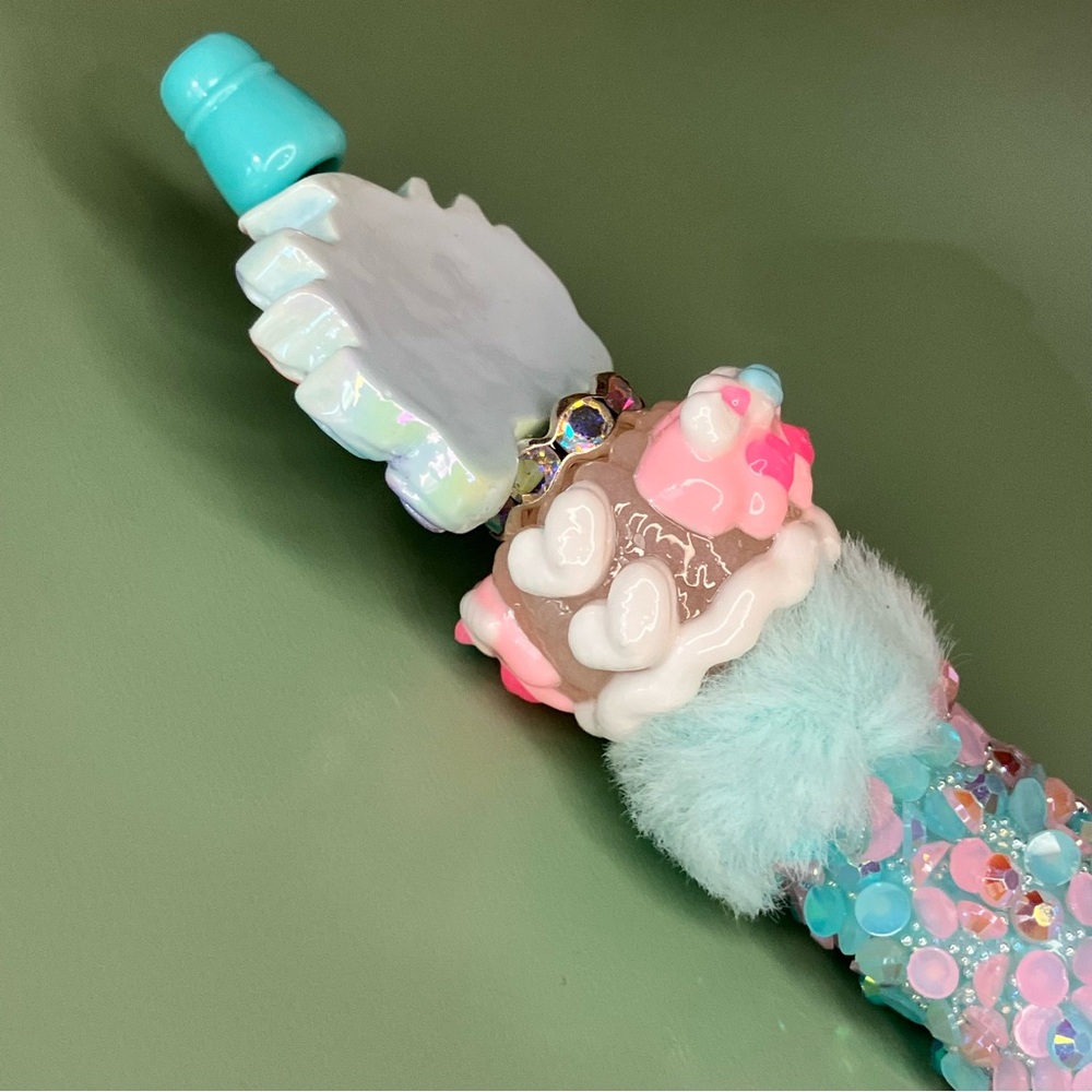 Nine Tailed Fox Handmade Beaded Pen with Furry and Handpainted Accents - Picture 4 of 7